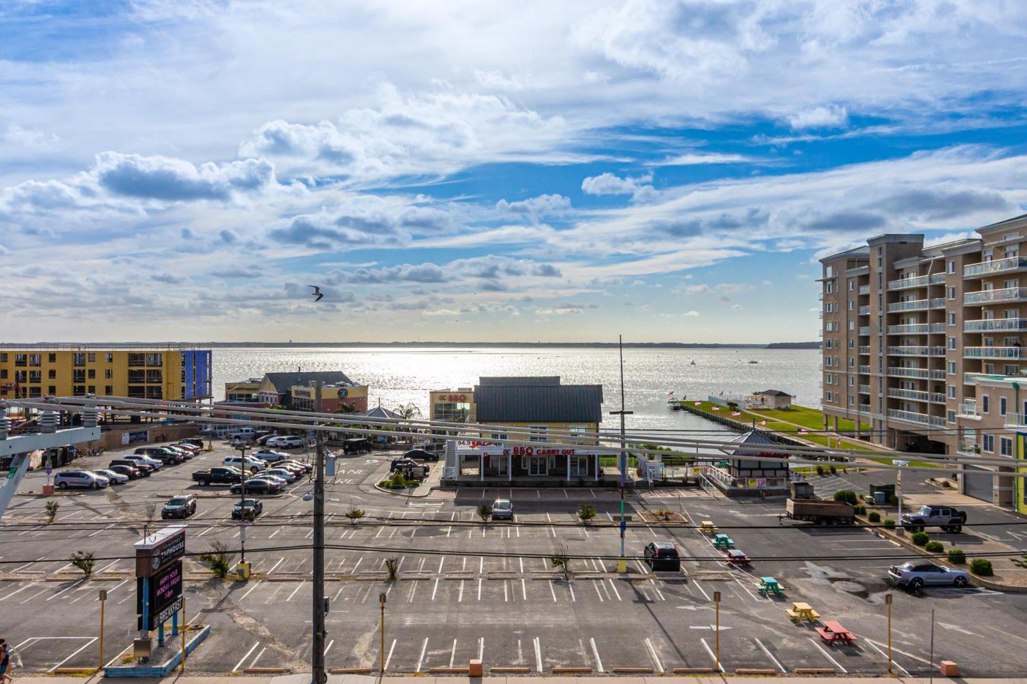 Astoria Condos Ocean City Room photo
